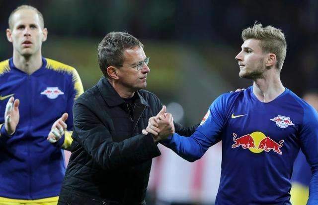 官方：格列兹曼荣膺2025金足奖（官方宣布：格列兹曼斩获2025年金足奖）