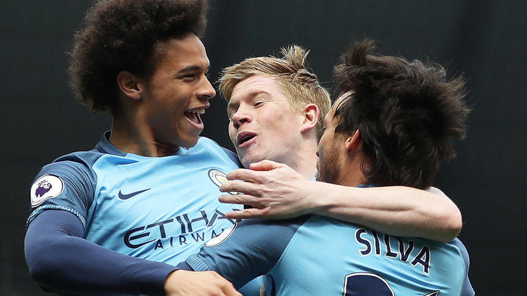 曼联球探部门两轮裁员至80人，调整人才发掘策略（曼联两轮精简球探团队至80人，重塑人才发掘策略）