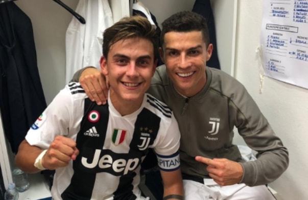 弗兰克：中国非常自由和安全，商品非常便宜，菜味道出奇地好（弗兰克称中国自由安全、物价低廉，菜肴格外美味）