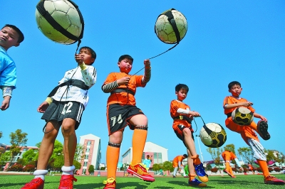 亨利赛后总结：谈阿森纳实力&前景，以及拜仁本场的问题（亨利赛后点评：解析阿森纳实力与前景，点出拜仁此战症结）