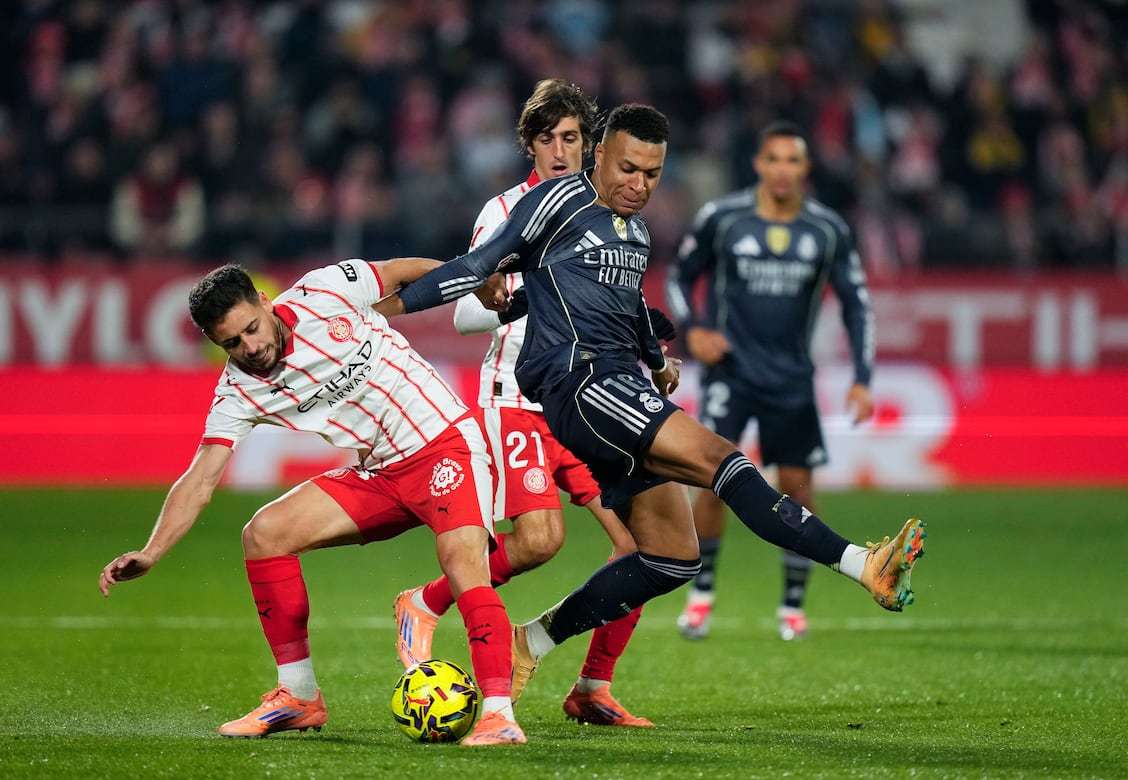 踢球者：拜仁计划1月再谈格纳布里和格雷茨卡续约（踢球者：拜仁拟于一月重启与格纳布里、格雷茨卡的续约谈判）