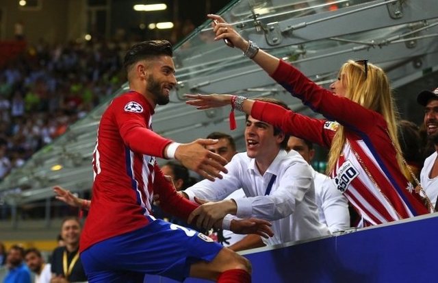 NBA：湖人险胜火箭 詹姆斯砍下38分（NBA：湖人惊险力克火箭，詹姆斯轰下38分）