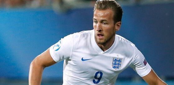 半场：阿森纳0-1热刺，萨尔超远吊射神仙球，里沙利松失空门（半场战报：热刺暂1-0阿森纳，萨尔超远挑射世界波，里沙利松错失空门）