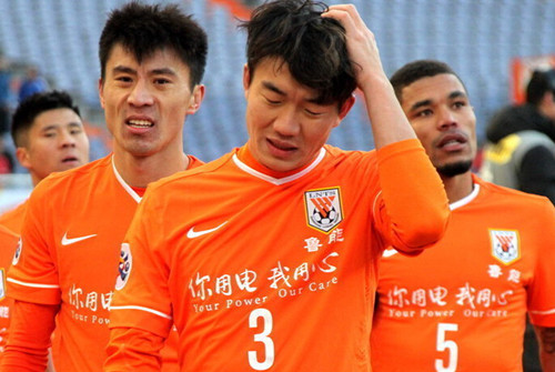 泰山纪念建队32周年，队史5次夺顶级联赛冠军，8次足协杯冠军（泰山队迎来建队32周年：队史5夺顶级联赛、8捧足协杯）