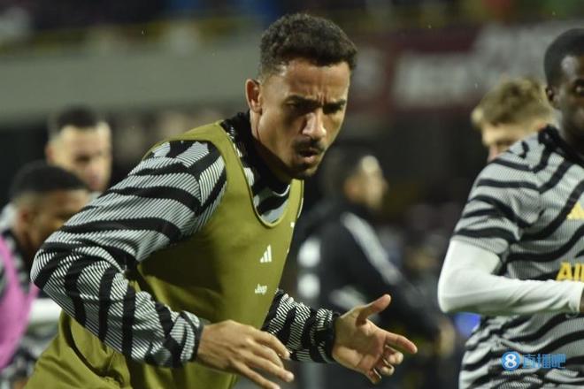 姆巴佩已完成职业生涯400球，为最年轻达成此成就球员（姆巴佩达成生涯400球，成史上最年轻完成者）