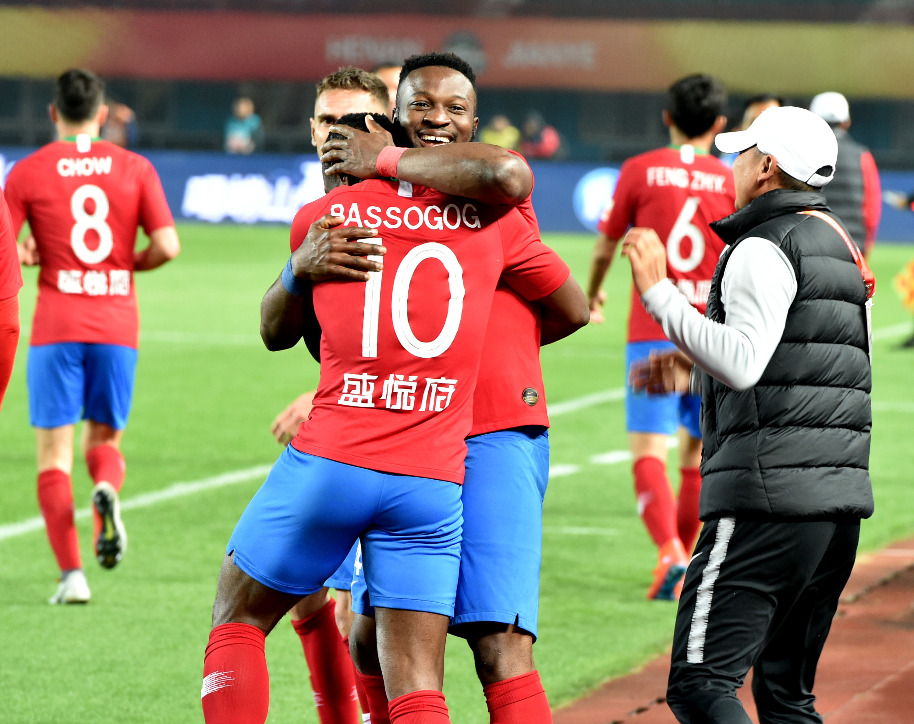 女排世锦赛小组赛第2战！中国女排3-1哥伦比亚女排，提前晋级16强（女排世锦赛小组赛次战：中国队3比1胜哥伦比亚，提前锁定16强）