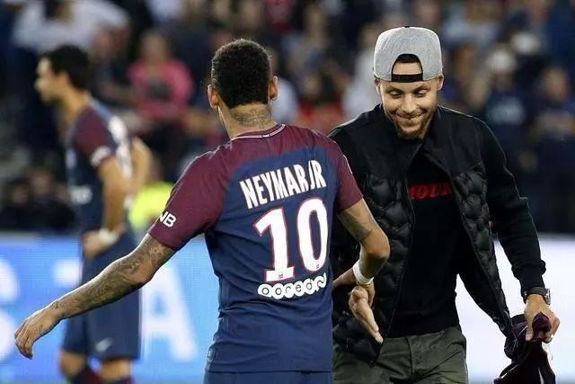 焉能不败！英格拉姆13中3仅拿7分，赛季首次得分未上双（输局难免！英格拉姆13投3中仅7分，本季首次得分未上双）